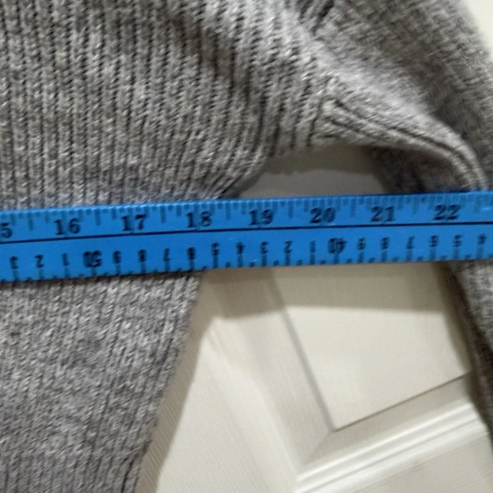 Women's Abercrombie And Fitch Grey Zip Up Collared Knit Size‎ 2XS